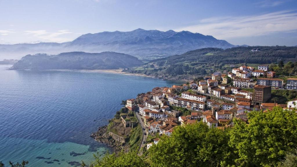 Vista de Lastres, en Asturias