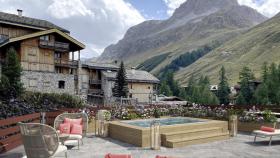 Club Med Val d’ Isere.