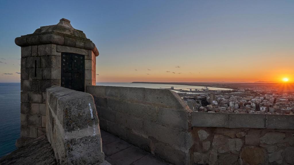 Castillo de Santa Bárbara, Alicante.