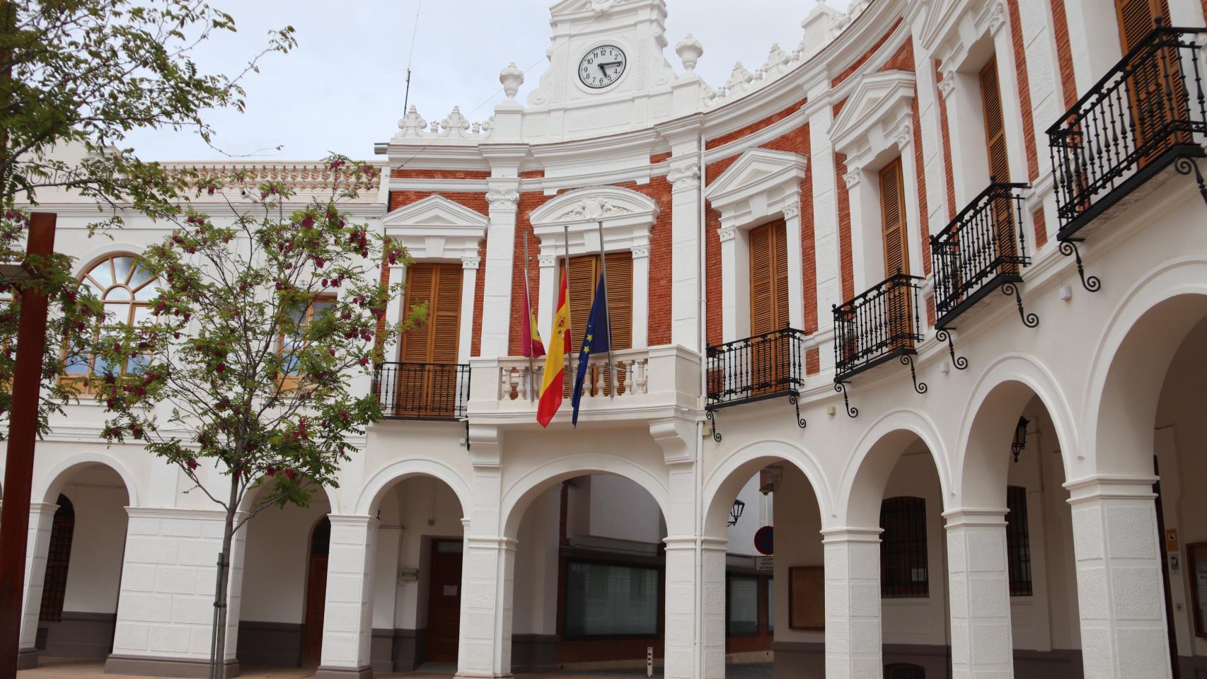 Ayuntamiento de Manzanares (Ciudad Real). Foto: manzanares.es.