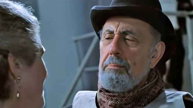 Muere Lew Palter, actor que interpretó en 'Titanic' a los antepasados del submarino Titán, a los 94 años
