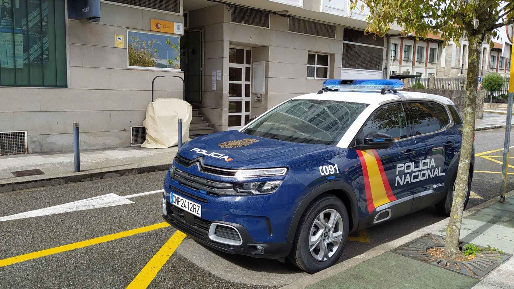 Exterior de la Comisaría de Policía de Marín.