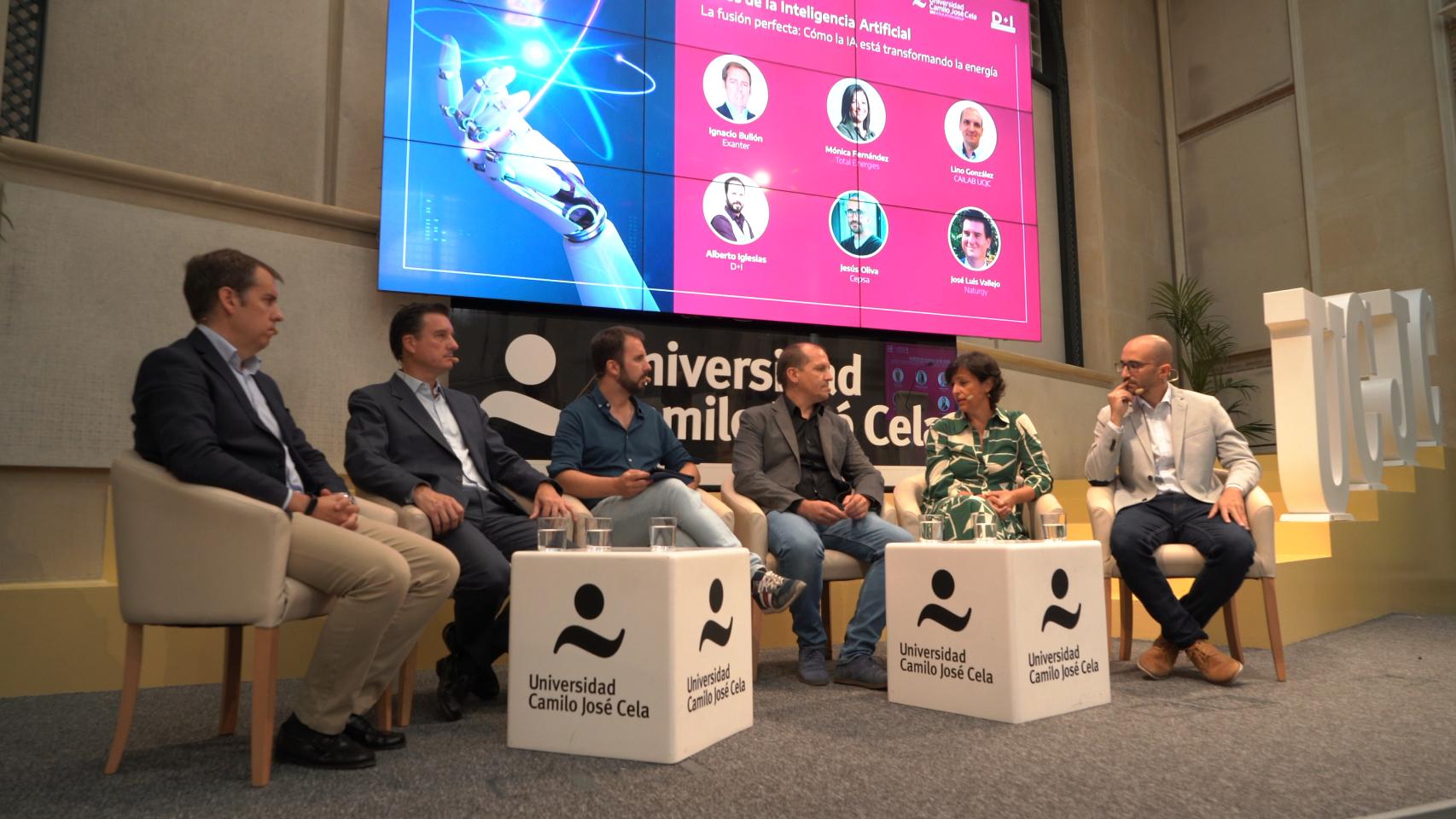 Un instante de la mesa redonda celebrada en la Universidad Camilo José Cela.