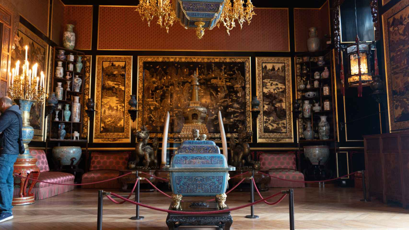 El museo chino del palacio de Fontainebleau, en Francia, donde intentó robar la banda de 'el niño Juan'.