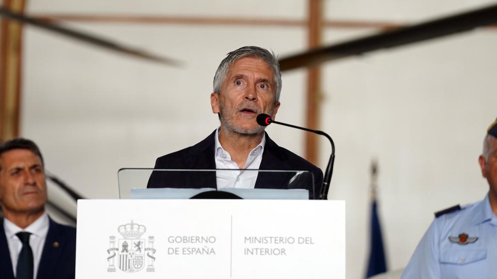 El ministro del Interior, Fernando Grande Marlaska, este jueves en un acto de las Fuerzas y Cuerpos de Seguridad del Estado en Málaga.