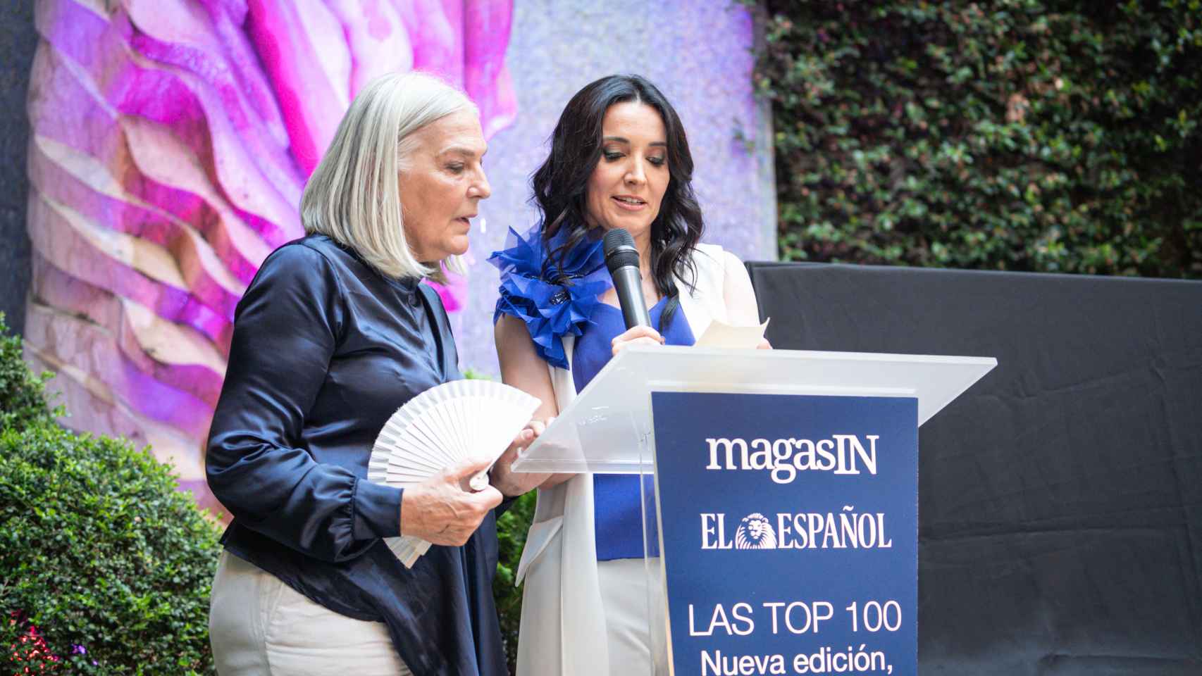 Mercedes Wullich y Cruz Sánchez de Lara presentando la nueva identidad de 'Las Top 100'.