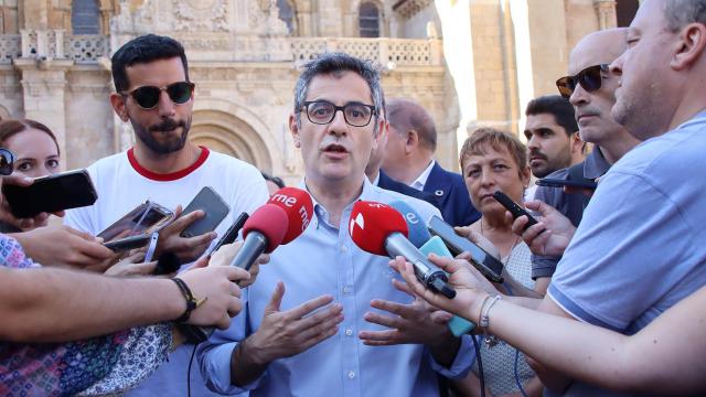 El ministro de la Presidencia, Pedro Bolaños, en su visita a León