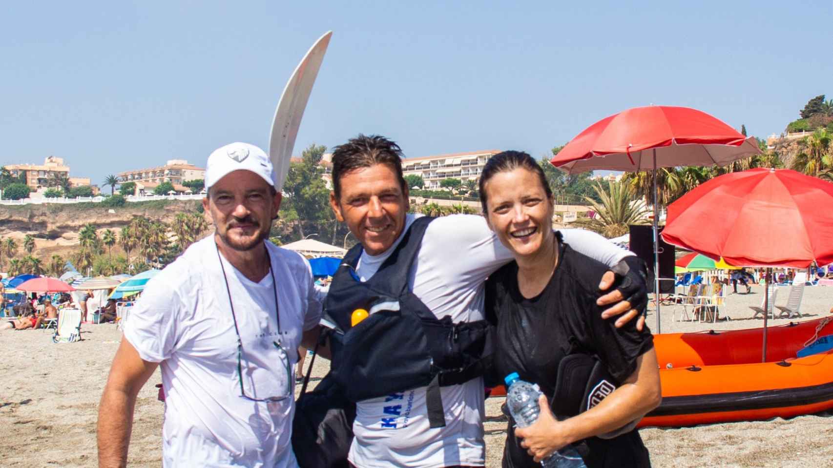 Miguel Joven, con Antonio Banderas y María Casado, quienes participaron en una ruta junto con miembros de la Compañía Soho.