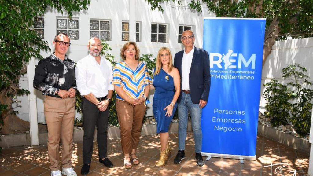 Presentación de la jornada con Sandra Torrigghelli y José María Rodríguez Galant.