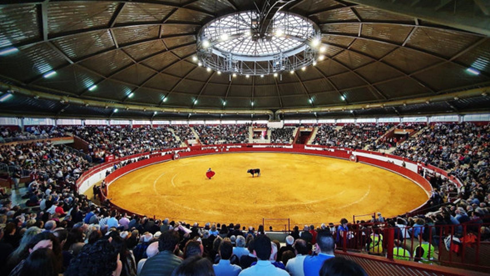 Plaza de toros de Burgos en una de sus entradas de la feria 2023