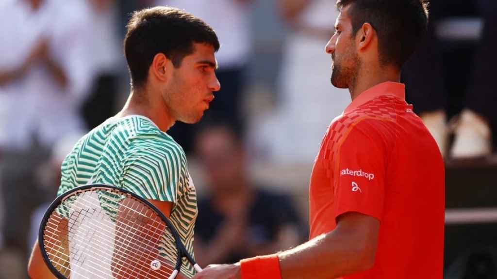 Carlos Alcaraz y Novak Djokovic, en Roland Garros 2023
