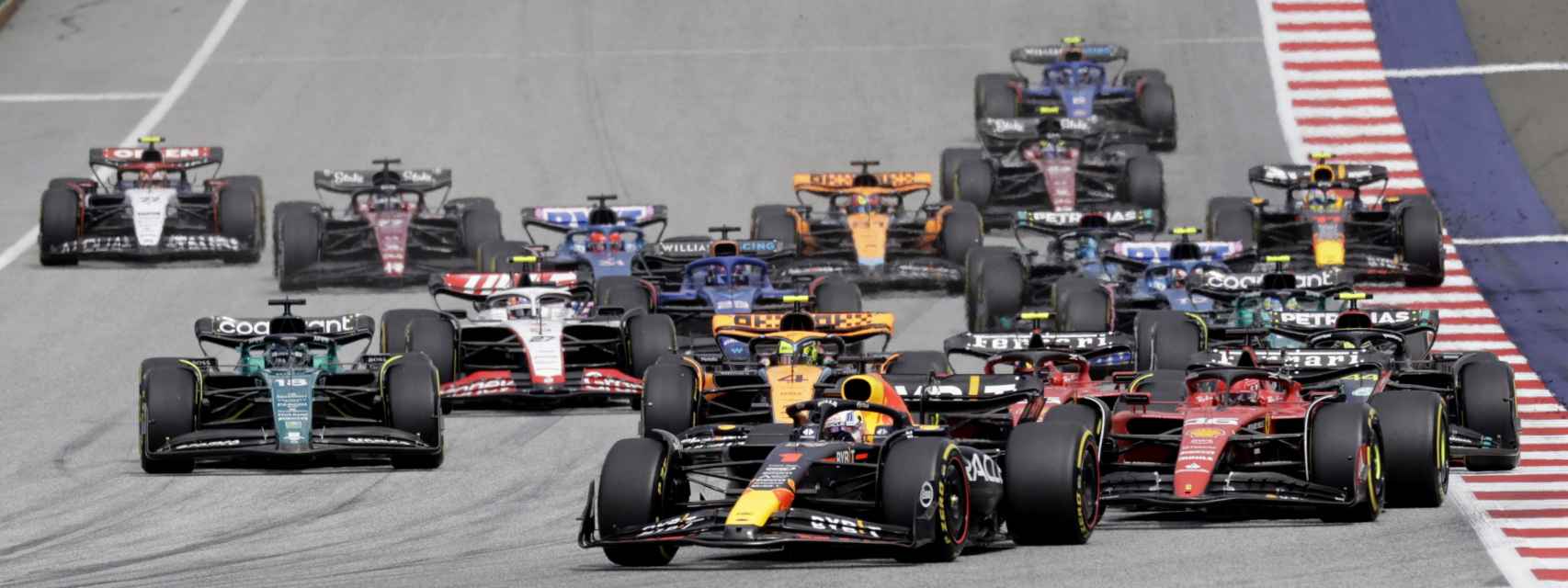 Los monoplazas, durante la carrera del Gran Premio de Austria de la F1 2023