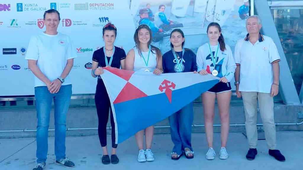 El Real Club Náutico de Vigo se mete en la fase final de la Regata de la Mujer