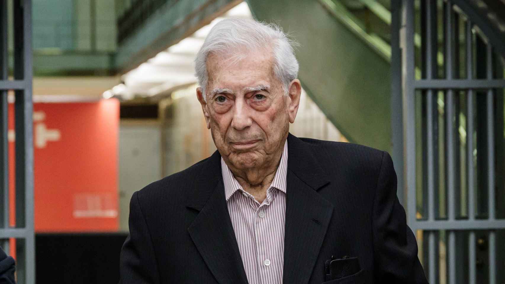 El escritor Mario Vargas Llosa participa en el ciclo 'El fuego de la imaginación' en el pasado mes de abril. Foto: Europa Press