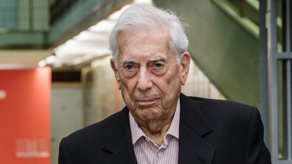 El escritor Mario Vargas Llosa participa en el ciclo 'El fuego de la imaginación' en el pasado mes de abril. Foto: Europa Press