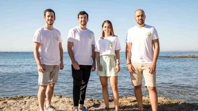 Los responsables de Mediterranean Algae ultiman el lanzamiento de un sazonador de algas.