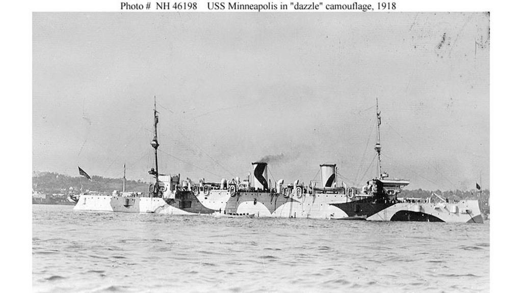 USS Minneapolis en una foto de archivo.