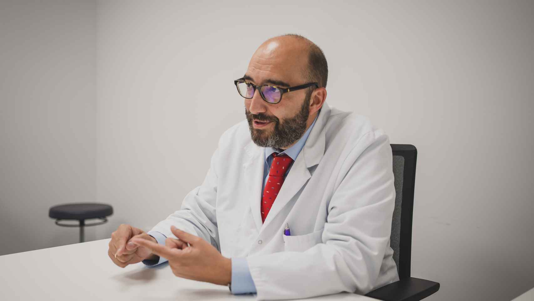 Enrique Grande, en el ala de ensayos clínicos de MD Anderson Cancer Center Madrid.