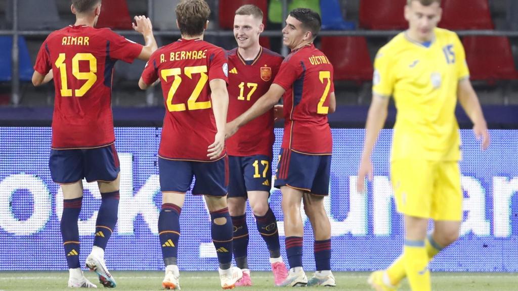 España celebra uno de los goles ante Ucrania.