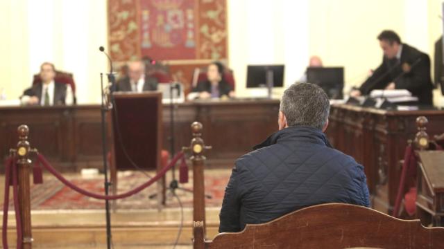 La Audiencia Provincial de León juzga al alcalde de Cañabas Raras, Juan Marcos López.