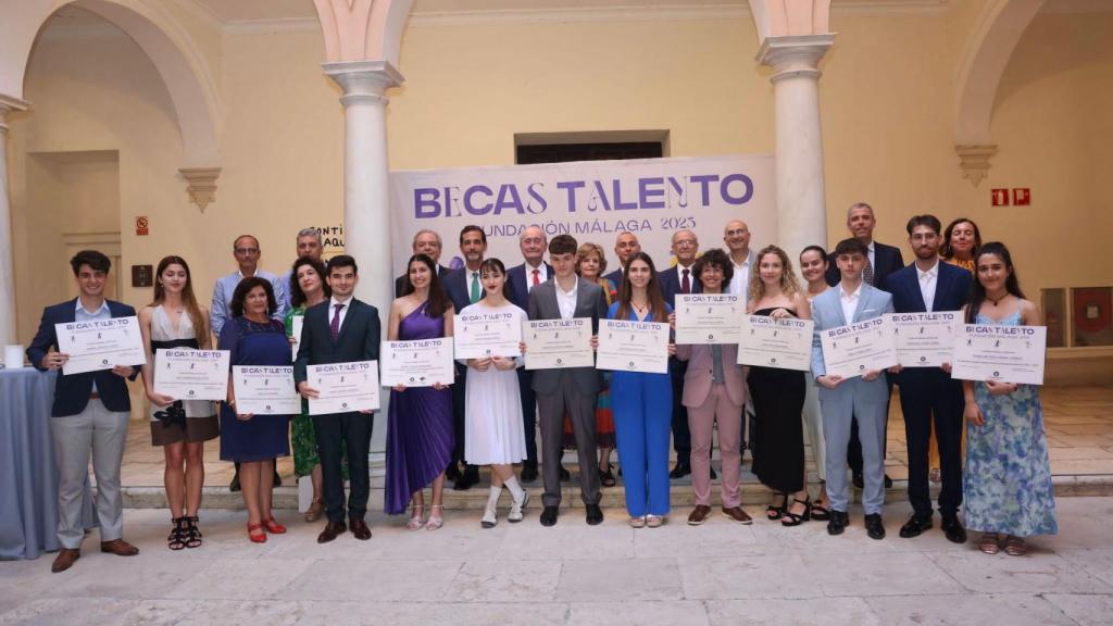 Los jóvenes becados por la Fundación Málaga.