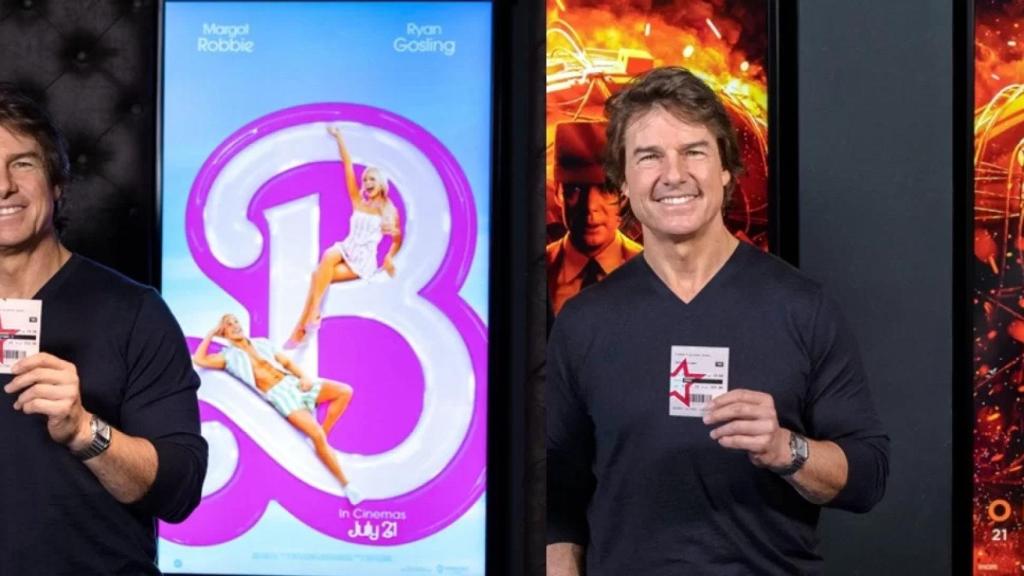 Tom Cruise promocionando las salas de cine