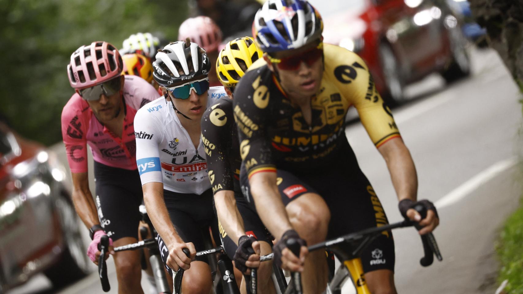 Van Aert tira de la escapada en la sexta etapa del Tour de Francia.