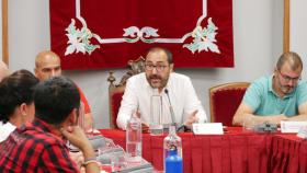 Miguel Ángel Oliveira, alcalde de Tordesillas, en el pleno de aprobación de presupuestos