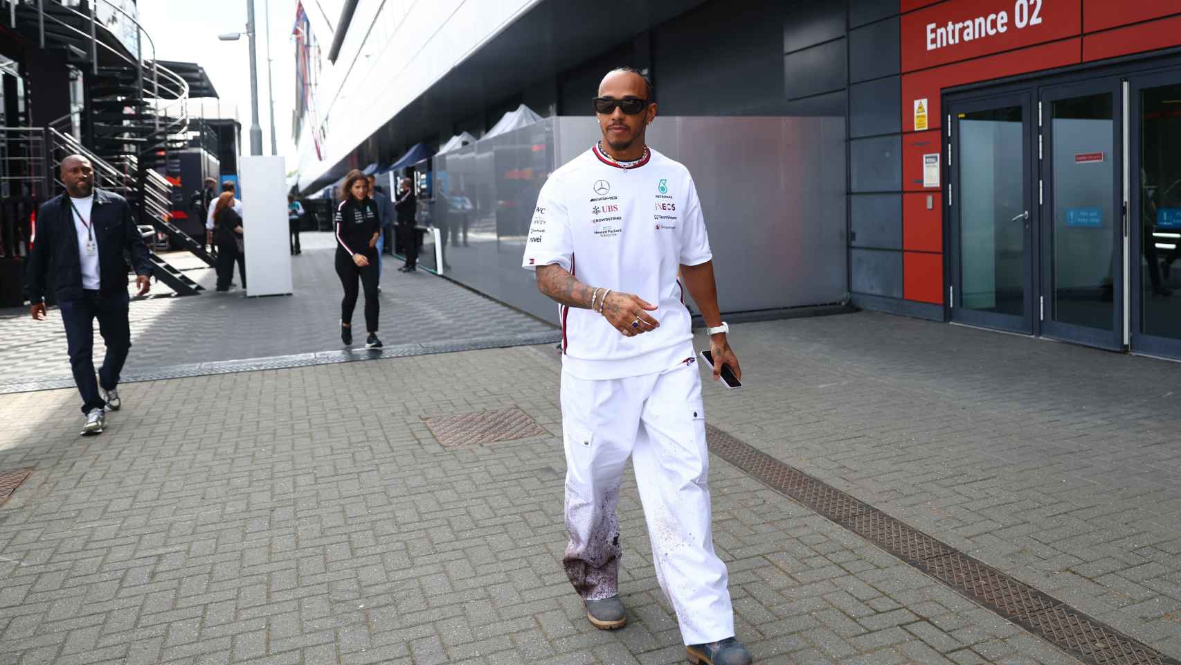 Lewis Hamilton, en las instalaciones de Silverstone.