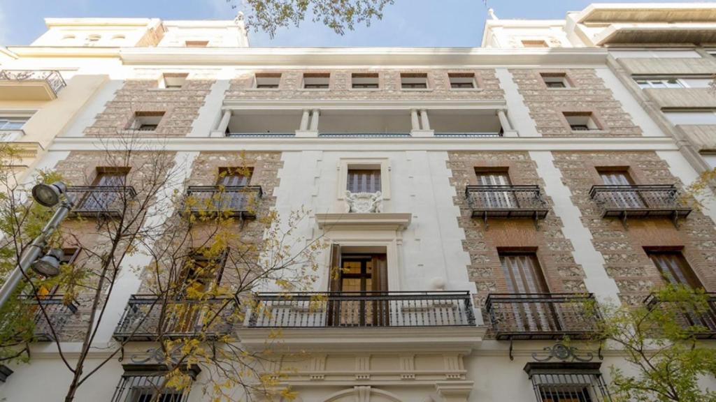 Fachada del edificio de General Oraá 9, en Madrid.