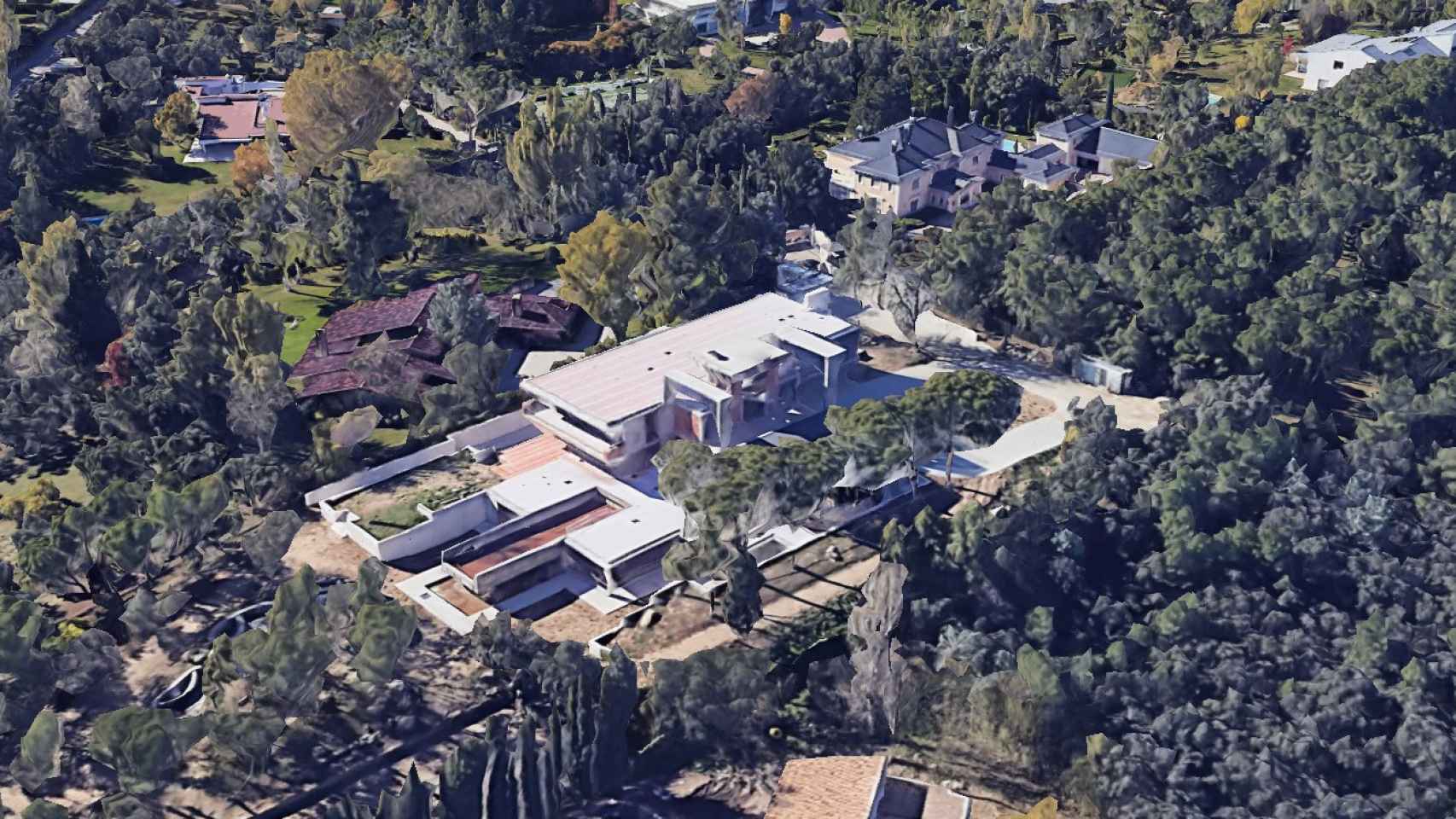 Vista área de la Casa de la Cascada a través de Google Earth.