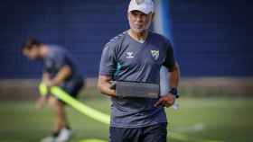 Sergio Pellicer dirige en entrenamiento con el Málaga CF 2023-2024