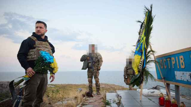 El presidente de Ucrania, Zelenski, visita la Isla de las Serpientes en el Mar Negro