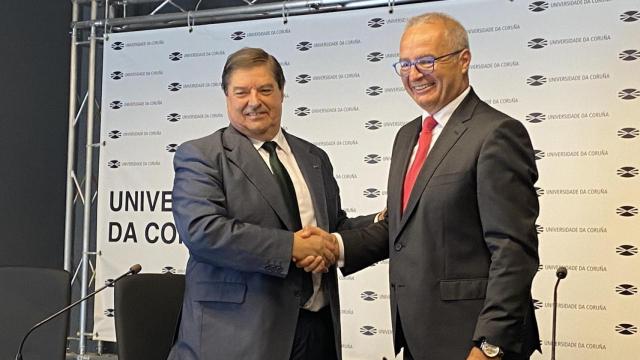 Firma del convenio entre la UDC y Oracle Ibérica.