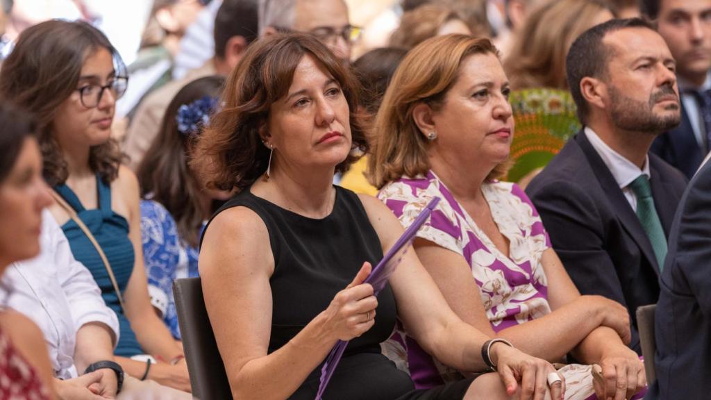 Blanca Fernández, Rosa Ana Rodríguez y Santiago Escudero, tres de los cuatro consejeros que no continúan.