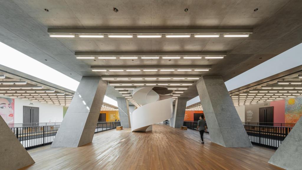 Tate Modern, Londres (1995-2000 y 2005-16), de Herzog & de Meuron. Foto: Kevin Mak