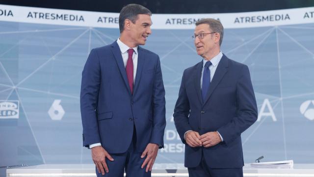 Pedro Sánchez y Alberto Núñez Feijóo este lunes en el primer y único cara a cara entre ambos antes del 23-J.