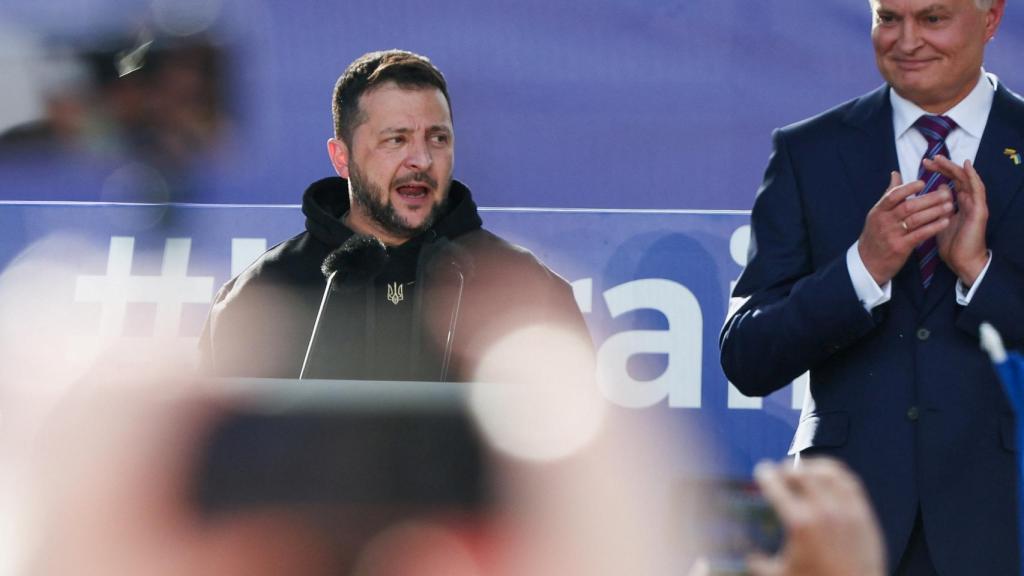 El presidente de Ucrania, Volodímir Zelenski, en un acto a su llegada a la cumbre de Vilna.