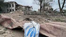 Edificios destruidos por un ataque aéreo ruso en Orikhiv, región de Zaporiyia.