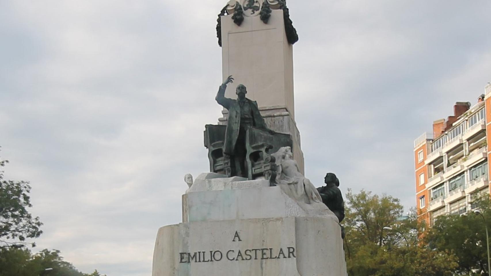 Monumento a Emilio Castelar (Paseo de Recoletos).