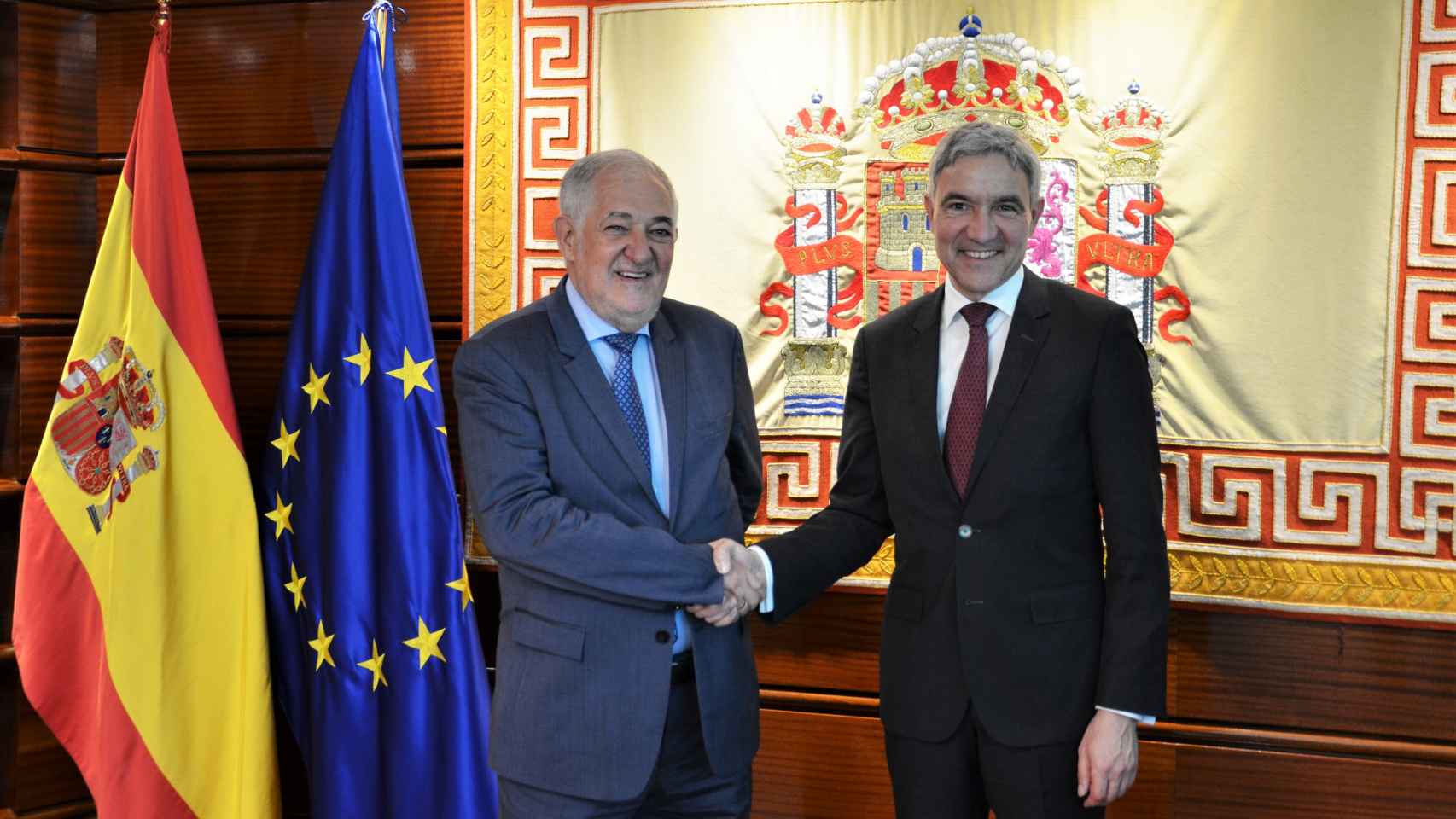 Los presidentes del TC alemán, Stephan Harbarth, y español, Cándido Conde-Pumpido, en Madrid el pasado martes./