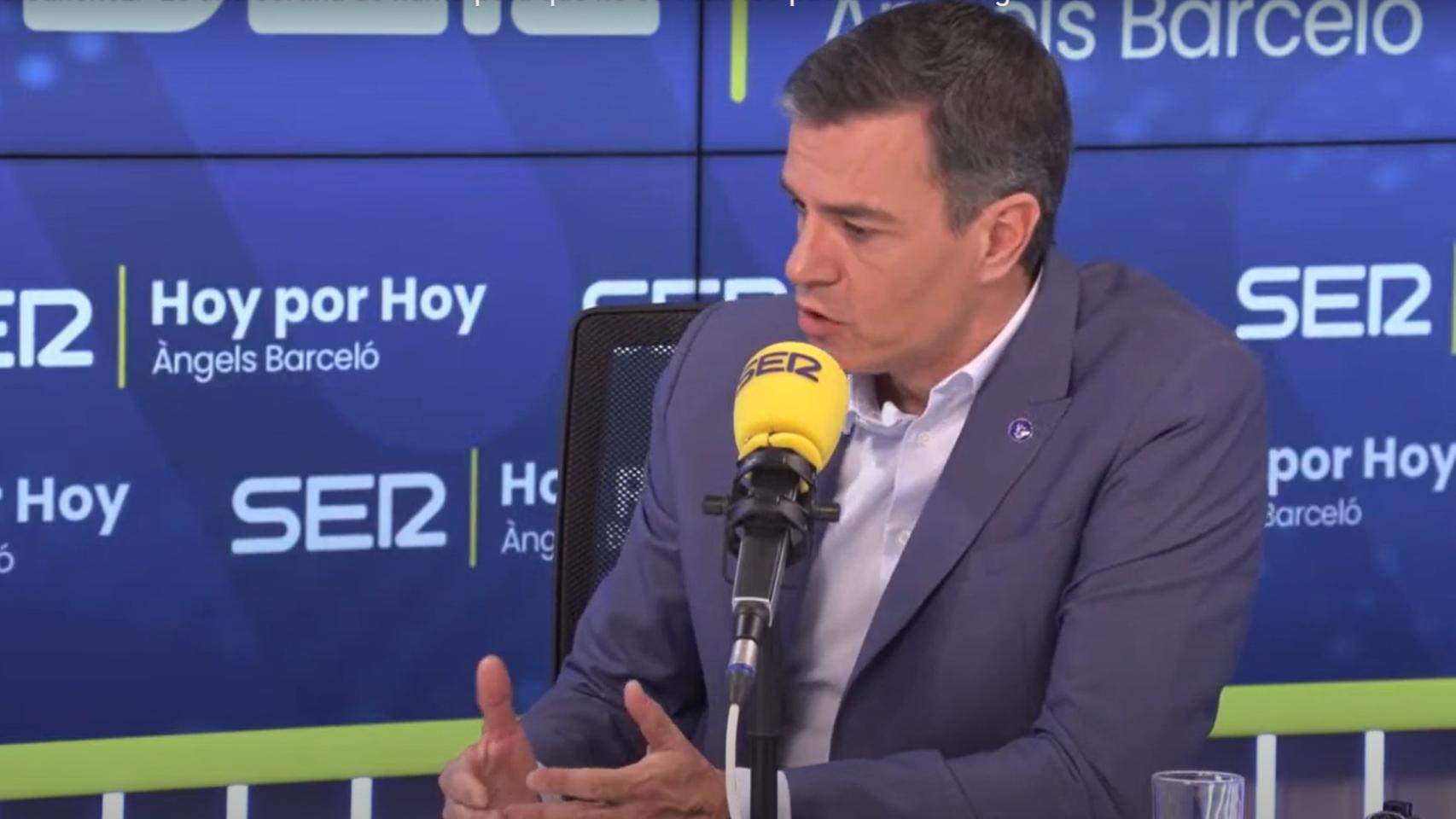 El presidente del Gobierno, Pedro Sánchez, este jueves durante su entrevista en la Cadena SER.