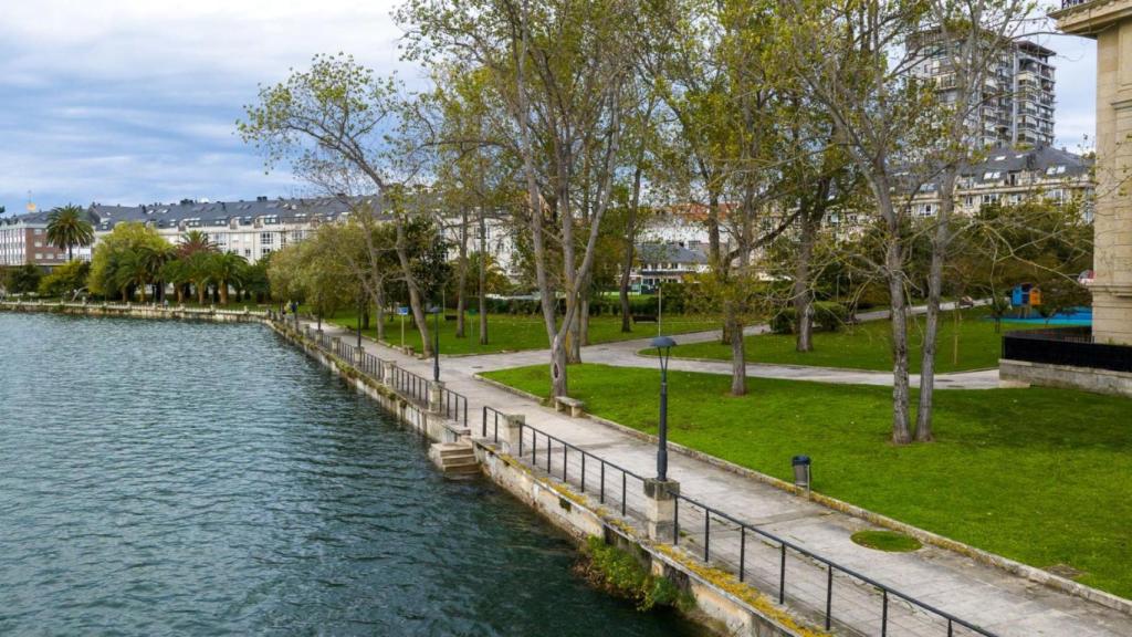 Costas creará una senda marítima en Oleiros (A Coruña).