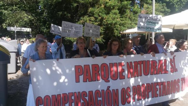 Protesta de los propietarios de Fragas do Eume frente a la Xunta de Galicia