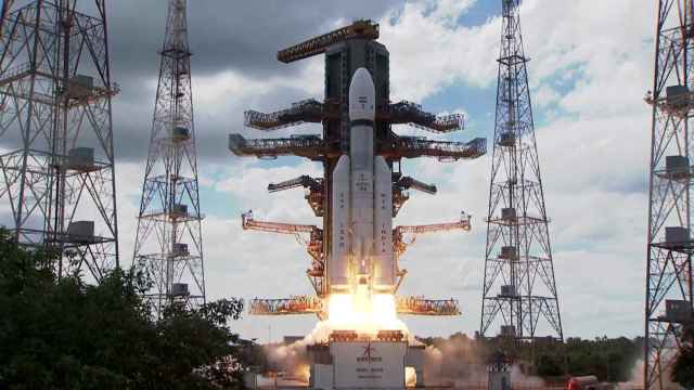Misión Chandrayaan-3 en pleno despegue.