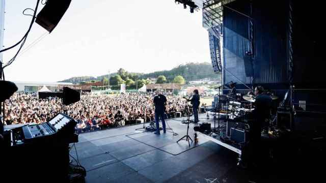 Concierto de Quique González en el festival PortAmérica de Caldas (Pontevedra, 2023).