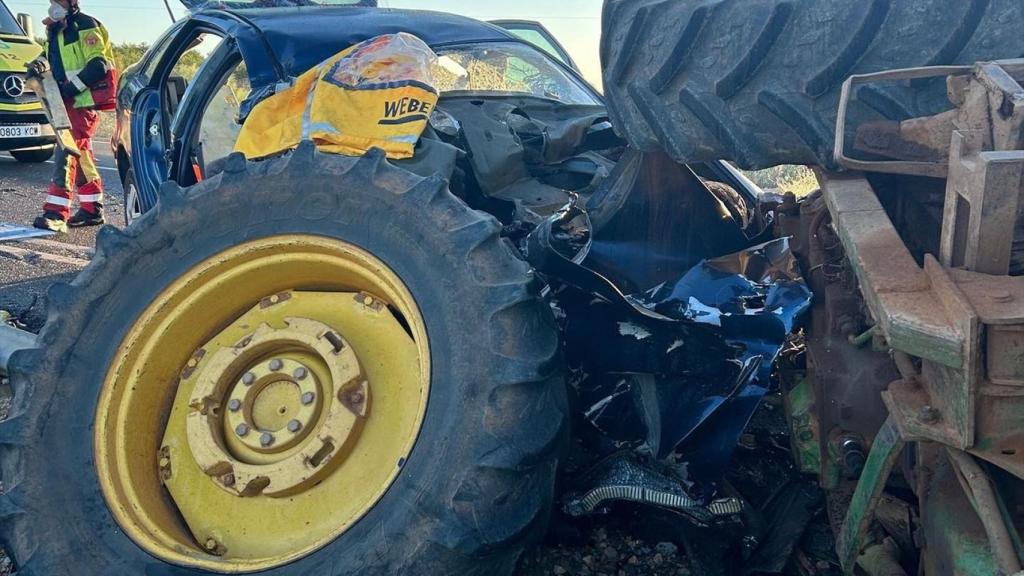 Imagen del accidente producido en Los Yébenes. CONSORCIO PROVINCIAL DE BOMBEROS