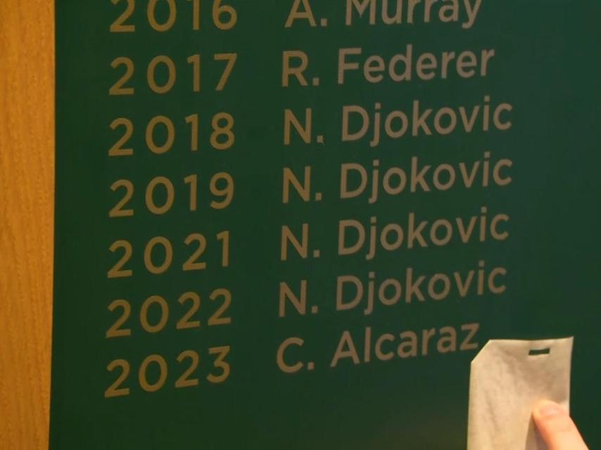 El nombre de Carlos Alcaraz en el muro de los campeones de Wimbledon