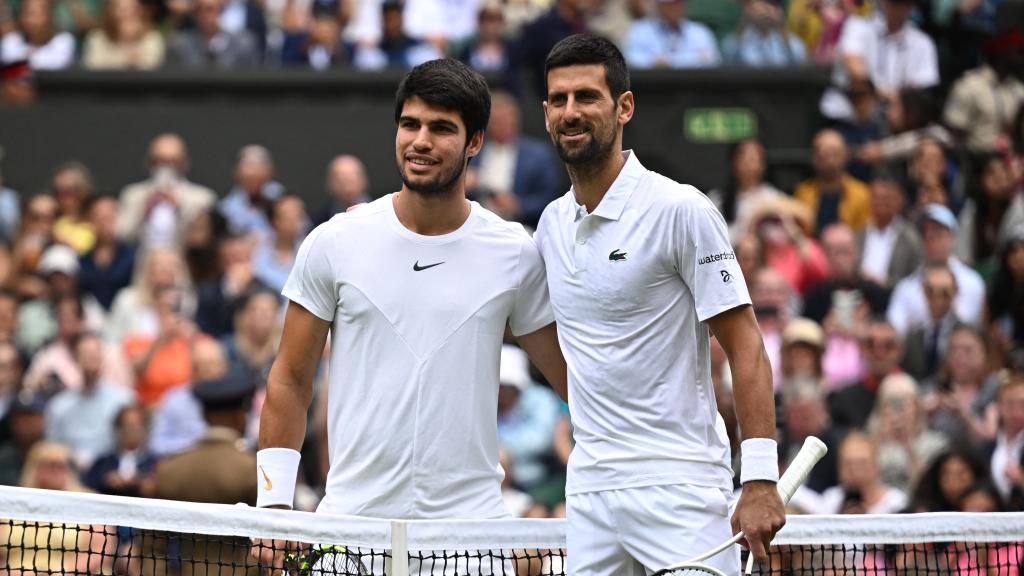 Novak Djokovic y Carlos Alcaraz, en la final de Wimbledon 2023