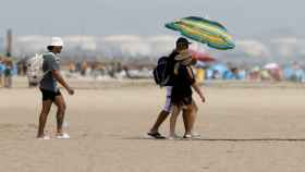 Imagen de una de las playas de la Comunidad Valenciana en plena ola de calor.
